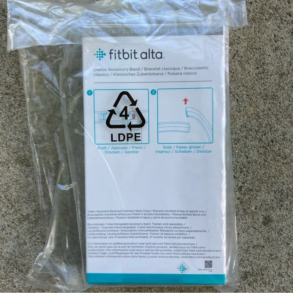 Fitbit Alta Classic Accessory Band in Plum Size Large